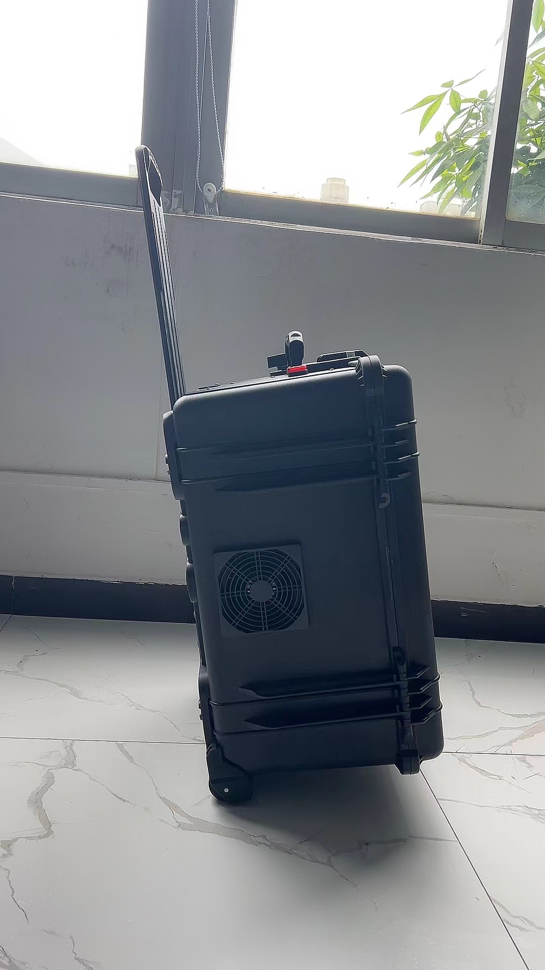 莱西手拉箱型移动通信干扰器